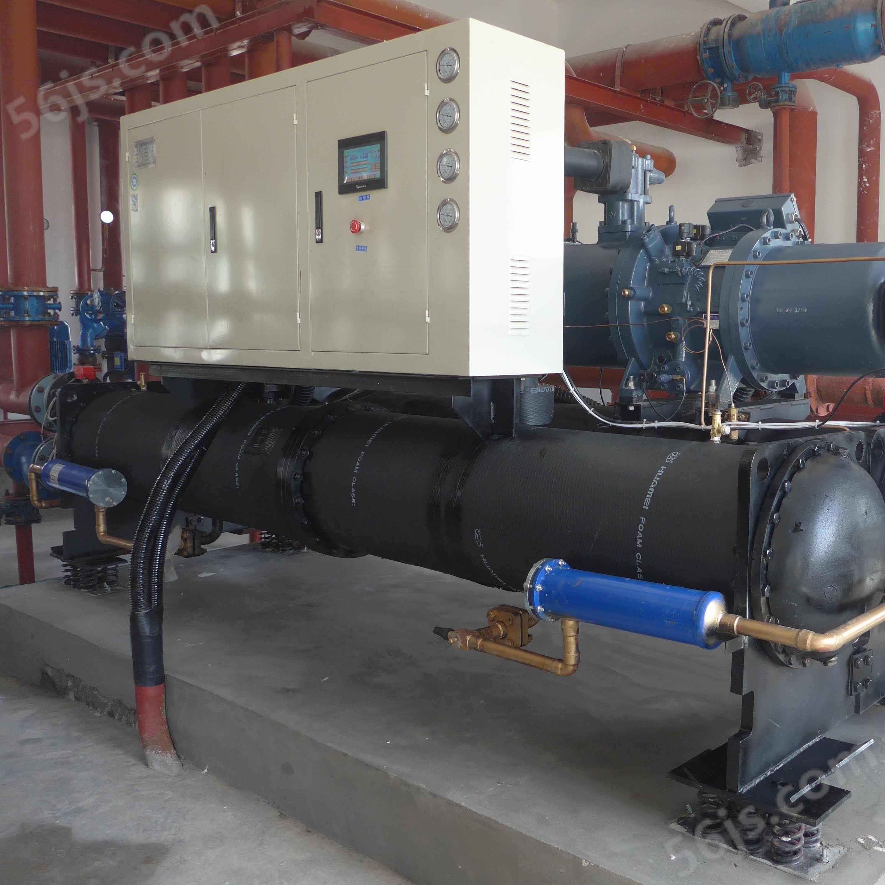 供暖2000平方地源热泵机组安装
